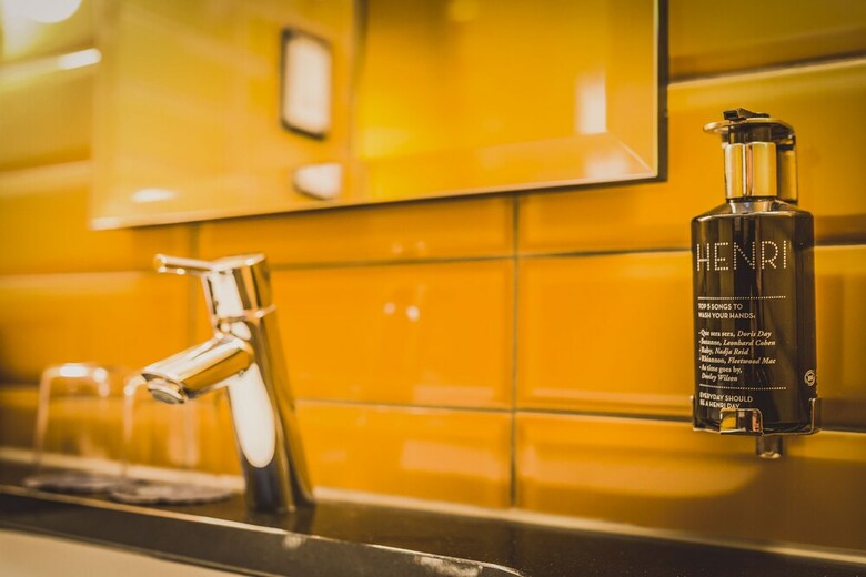 Henri Hotel D�sseldorf Downtown
