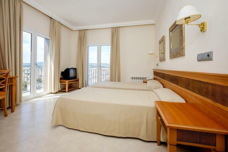 Montjoi By Brava Hoteles