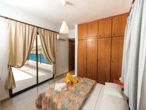 Two-bedroom Holiday Home In Argaka