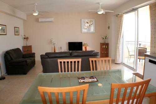 Apartamento Trevs Argaka, Aristo 2, Block 4, Apt 209