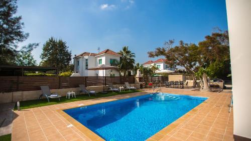 Rent Private Villa 364