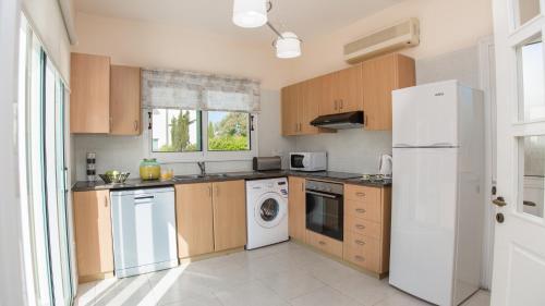 Rent Private Villa 364