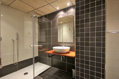 Lagaya Apartments & Spa