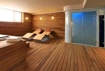 Lagaya Apartments & Spa