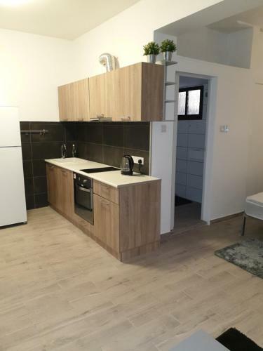 Mylos Court Apartments