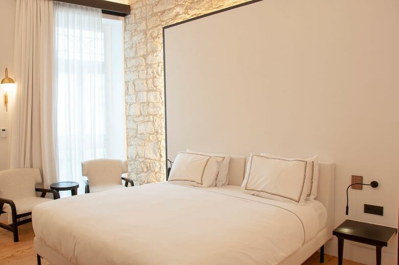 Sir Paul City Hotel