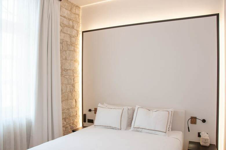 Sir Paul City Hotel