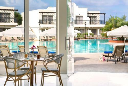 Hotel Louis Paphos Breeze