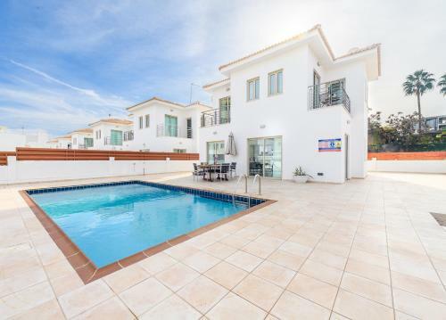 Sunrise Bay Villas