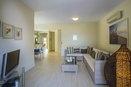?imagine Renting This Luxury Villa? Protaras Villa 24