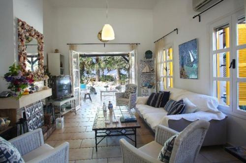 ?villa With Large Pool And Majestic Sea Views? Protaras Villa 93
