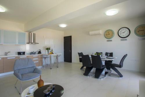 Villa Imagine Renting Your Own Beachfront Home Protaras Apartment 12
