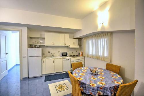 Amalfi Villa Sleeps 5 Air Con Wifi