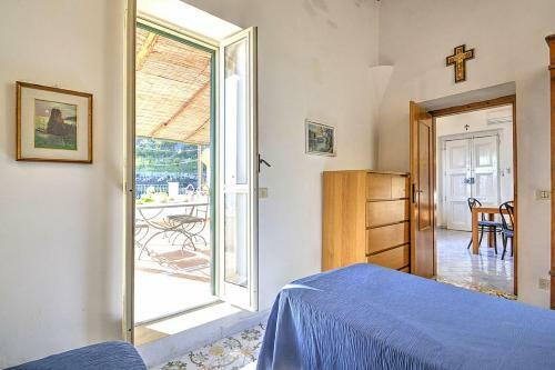 Amalfi Villa Sleeps 5 Air Con