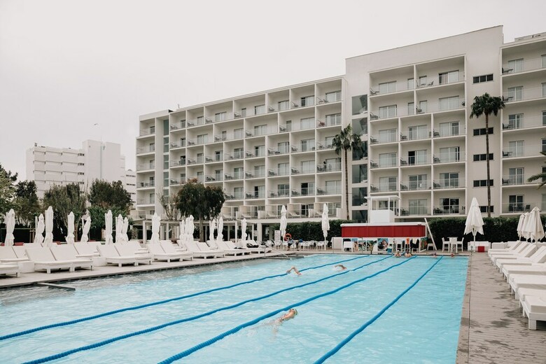 Hotel Astoria Playa S�lo Adultos