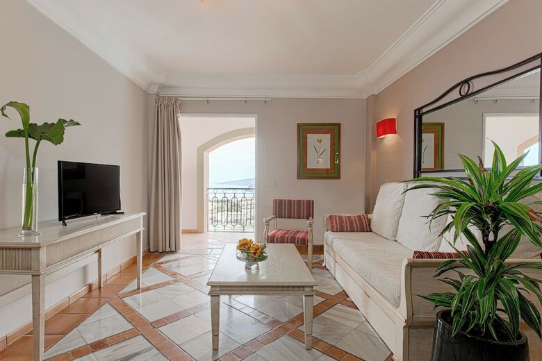 Hotel Las �guilas