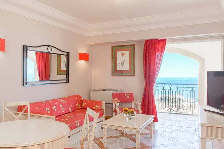 Hotel Las �guilas
