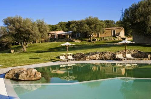 Arzachena Villa Sleeps 6 Pool Air Con Wifi