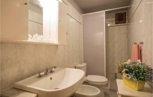 Two-bedroom Apartment In Bagni Di Lucca -lu-