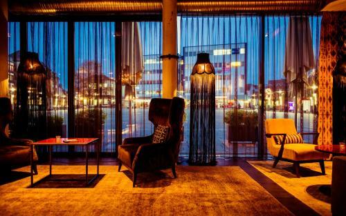 Saks Urban Design Hotel