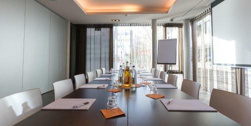 Saks Urban Design Hotel