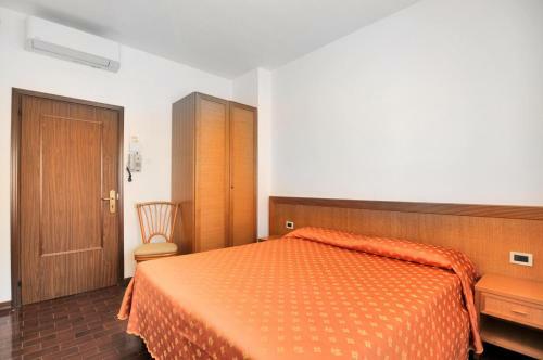 Hotel Venus Best Price