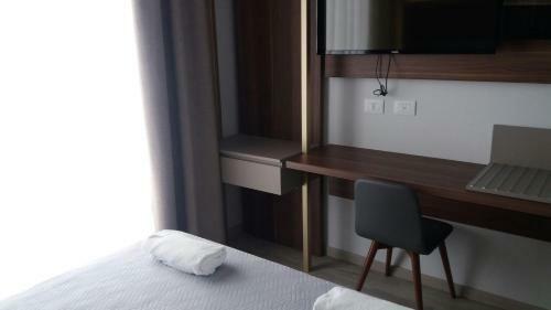 8room Hotel
