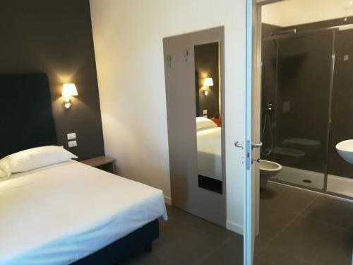 Hostal Garda Guest House
