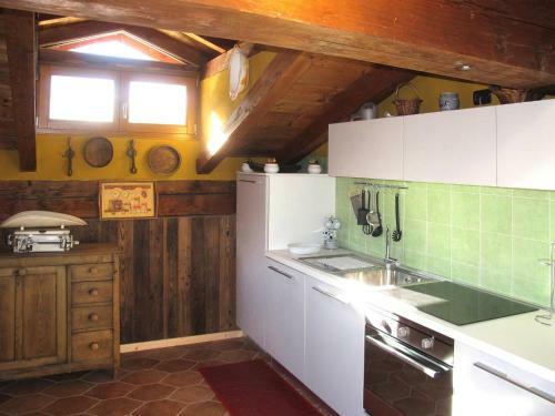 Apartamento Locazione Turistica Casa Uni-c� (cco493)