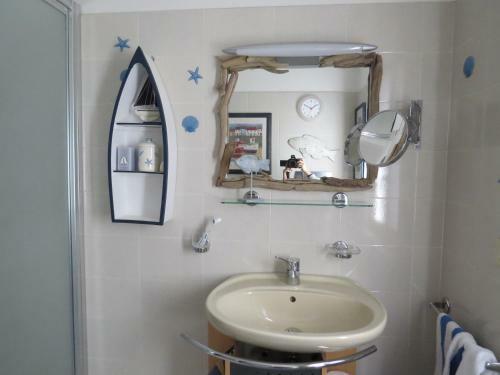 2 Lake View Apartments Near Lugano