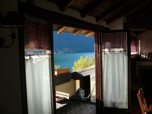 2 Lake View Apartments Near Lugano