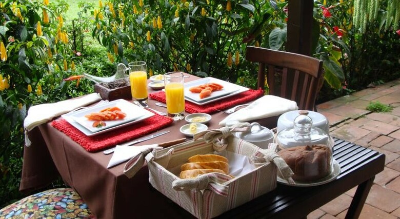 Hotel Hacienda El Roble