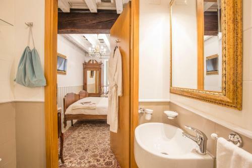 Hostal Corte Realdi Boutique Rooms