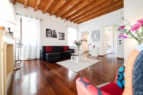 Black Stone Apartments (residenze Del Cuore)