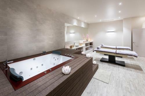 Hotel Riu Garoe
