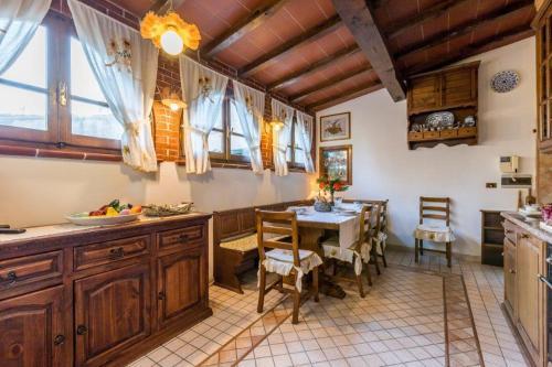 Gronda Sud Apartment Sleeps 6
