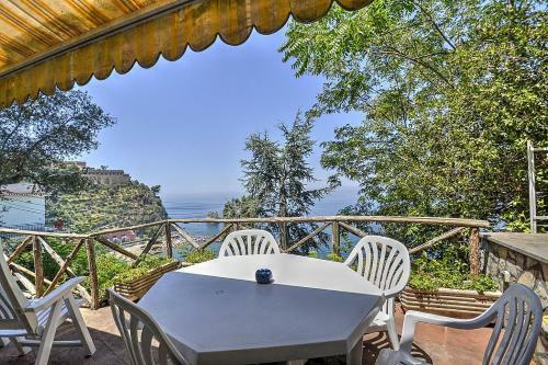 Vico Equense Villa Sleeps 4 Wifi