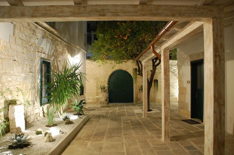 Hostal Palazzo Bianchi Domus Holidays