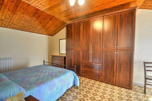 Trecastagni Villa Sleeps 6 Air Con Wifi