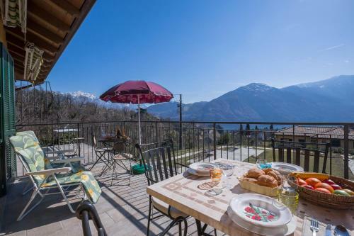 Tremezzo Apartment Sleeps 6 Pool Air Con