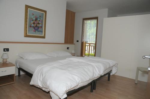 Apartments In Tenno/gardasee 24155
