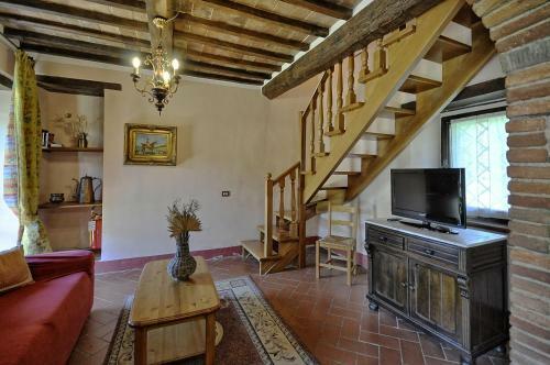 Vernazzano Basso Apartment Sleeps 6