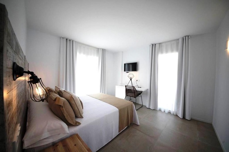 El Trebol Bar & Hotel