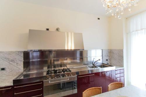 Stresa Villa Sleeps 16 Pool Air Con Wifi