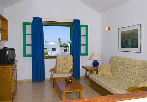 Apartamentos Las Acacias