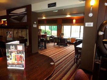 Lodge The Broughton Hotel M1 Jct 14(.)