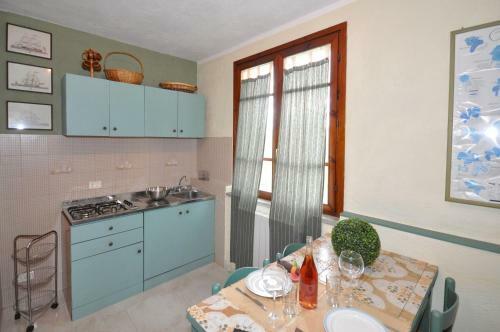 Suvereto Apartment Sleeps 4 Pool