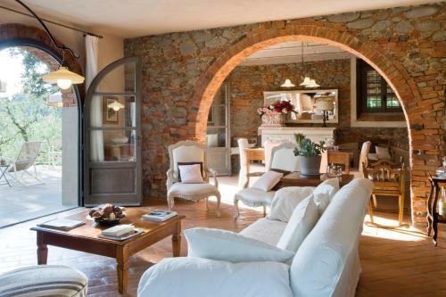 Terranuova Bracciolini Villa Sleeps 12 Pool Air Con
