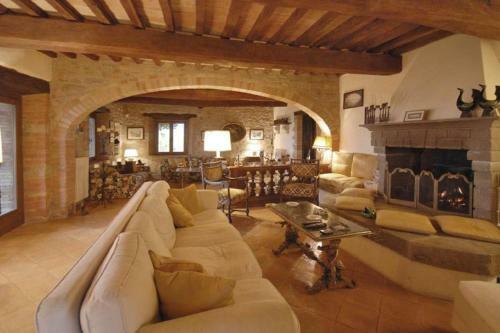 Todi Villa Sleeps 12 Pool Air Con Wifi