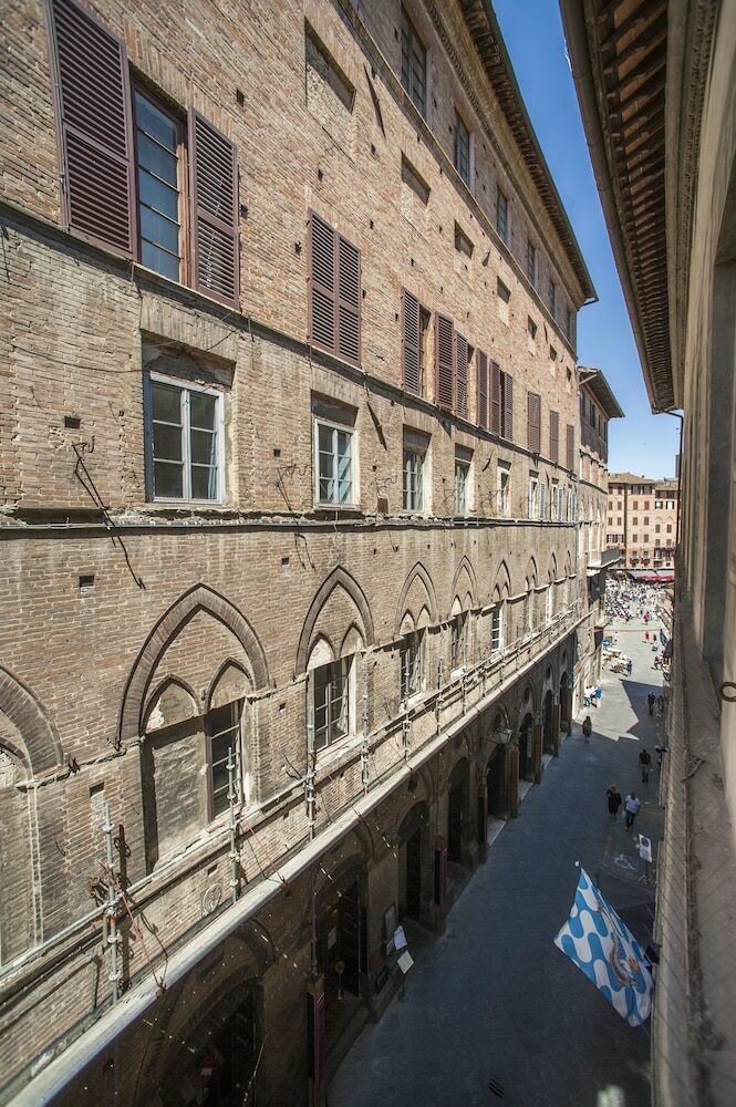 Palazzo Del Papa B&B